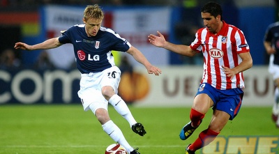 דמיאן דאף מול ראול גארסיה על המשטח בהמבורג (GettyImages) דמיאן דאף מול ראול גארסיה על המשטח בהמבורג (GettyImages)