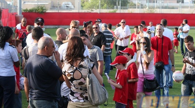 ילדי בר מצווה באימון הפועל תל אביב (רועי גלדסטון)