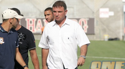 רפי כהן. תיקו 1:1 בזכות שחקן הרכש עידן סרור (קובי אליהו) רפי כהן. תיקו 1:1 בזכות שחקן הרכש עידן סרור (קובי אליהו)