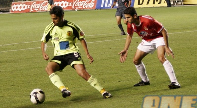 ברק יצחקי מול גל שיש. בעונה הבאה - דרבי (רועי גלדסטון)