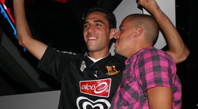 ושימו לב לערן זהבי והחולצה המיוחדת שהחליט ללבוש... (רועי גלדסטון)