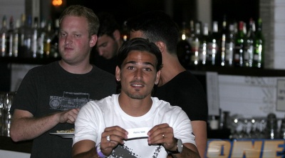 בוזגלו. &qout;אני אשף רק במטבח&qout; (שרון קביליו)