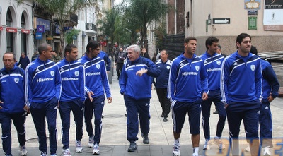 הכחולים לבנים מסיירים ברחובות אורוגוואי (אתר ההתאחדות לכדורגל)