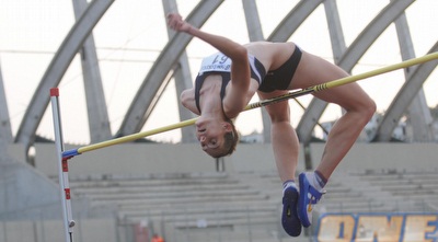 מעיין פורמן. שומרת על יציבות (עופר ביידה) (ONE)