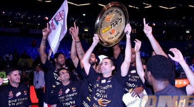 גליל חוגגת אליפות. יש כדורסל בישראל (קובי אליהו)