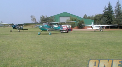 חוות FLY IN מלמעלה (ONE)