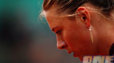 שראפובה מאוכזבת. נאלצה לפרוש עקב מחלה (רויטרס)