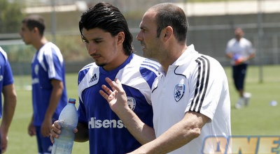 מוטי איווניר ואלמוג כהן (שי לוי) מוטי איווניר ואלמוג כהן (שי לוי)