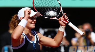 סטוסר חוגגת עליה לגמר (GettyImages) סטוסר חוגגת עליה לגמר (GettyImages)