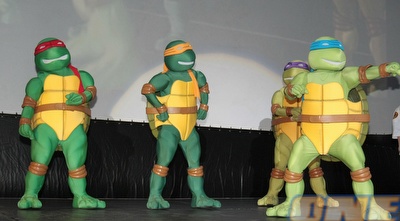 צבי הנינג´ה (רויטרס)