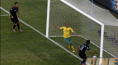 השער שנפסל (רויטרס) השער שנפסל (רויטרס)