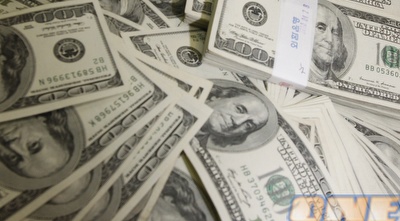 דולרים (רויטרס)