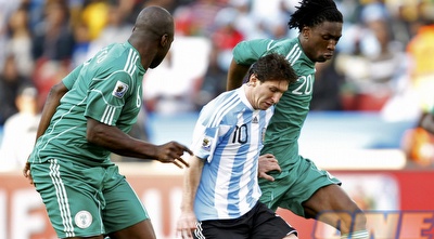 ליאו מסי מול קווין אטוהו (רויטרס)