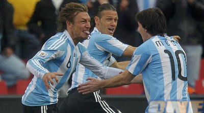 היינצה חוגג (רויטרס)