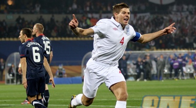 סטיבן ג´רארד חוגג את שערו, האמריקנים בהלם (GettyImages)