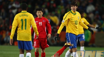 קאקה ורוביניו. לאחד (GettyImages) קאקה ורוביניו. לאחד (GettyImages)
