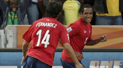 בוסג´ור חוגג את שער היתרון (רויטרס)