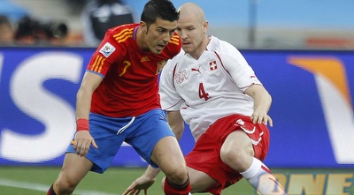 וייה מול סנדרוס. &qout;האוהדים לא זיהו אותו&qout; (רויטרס) וייה מול סנדרוס. &qout;האוהדים לא זיהו אותו&qout; (רויטרס)