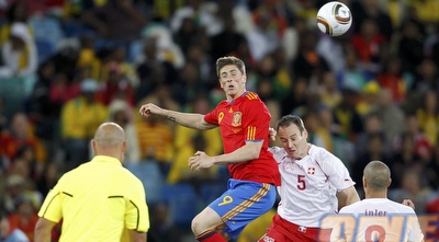 פרננדו טורס בעוד ניסיון להציל את ספרד ללא הצלחה (רויטרס) פרננדו טורס בעוד ניסיון להציל את ספרד ללא הצלחה (רויטרס)