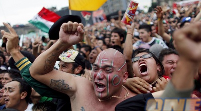 אוהדי מקסיקו (רויטרס) אוהדי מקסיקו (רויטרס)