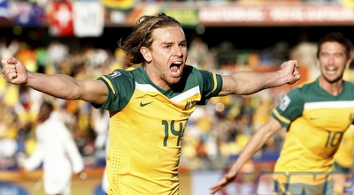 ורץ לחגוג את היתרון של הנבחרת האוסטרלית (רויטרס) ורץ לחגוג את היתרון של הנבחרת האוסטרלית (רויטרס)