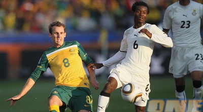 לוק ווילשייר מול אנתוני אנאן (GettyImages) לוק ווילשייר מול אנתוני אנאן (GettyImages)