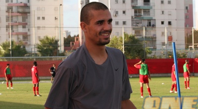 דה סילבה באימון (רועי גלדסטון)