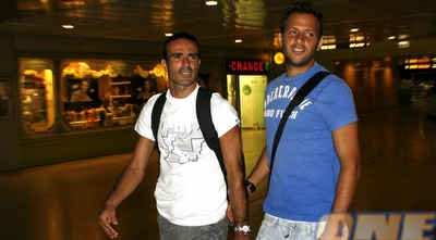 כפיר אדרי ואסי בלדוט טרם ההמראה של בני יהודה לארמניה (יניב גונן)