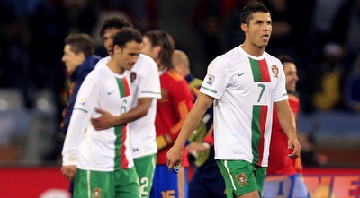 כריסטיאנו רונאלדו. ירק על צלם? (רויטרס) כריסטיאנו רונאלדו. ירק על צלם? (רויטרס)