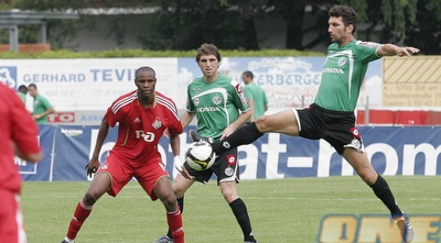 בנאדו בולם את התקפת הרוסים, קאשיה משקיף (דרור עינב)