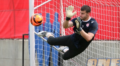 ניל אברבנל: &qout; (רועי גלדסטון)