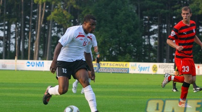 החלוץ הנבחן קטונגו (רועי גלדסטון) החלוץ הנבחן קטונגו (רועי גלדסטון)