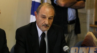 שאול סטוניק, מנכ&qout;ל מפעל הפיס (אמיר לוי)