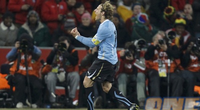 דייגו פורלאן חוגג את השוויון האדיר (רויטרס)