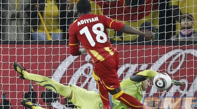 מוסרלה עוצר את אדייה (רויטרס)