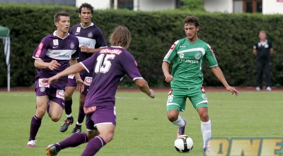 גדיר עם הכדור. פעיל מאוד בהתקפה של חיפה (דרור עינב)