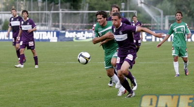 תומר חמד רודף אחרי שחקן אוסטרי (דרור עינב)