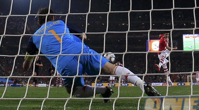 קסיאס עוצר את הפנדל של קרדוסו (רויטרס)