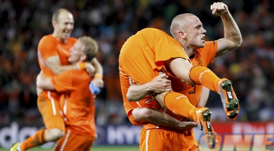 הייטינחה מניף את סניידר כאילו היה נוצה (רויטרס)