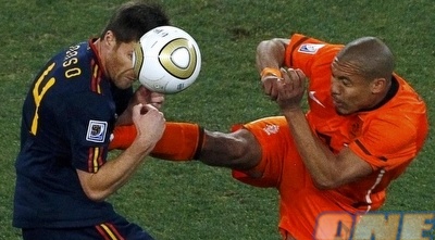 דה יונג. הפעם הוא עבר את הגבול (רויטרס)