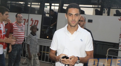 זהבי (מיכה בננו) זהבי (מיכה בננו)