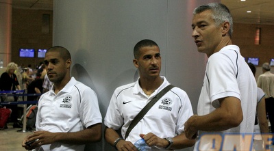 דנין, מגמאדוב ויוסי אופיר בשדה התעופה (יניב גונן)