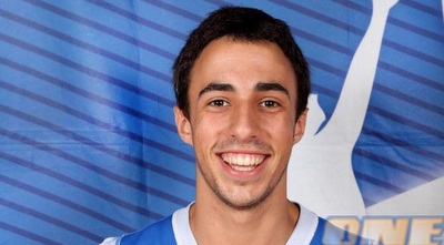 מקסים קיקוס  (ONE)