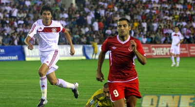 שכטר בקזחסטן. גוטמן: &qout;רוצים לנצח ולא כדי להחזיר להם&qout; (האתר הרשמי של הפועל)