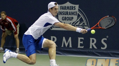 אנדי מארי מחזיר חבטה קשה לפאלה (רויטרס)