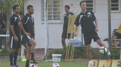 עטר ומדוניאנין. האחד ישחק השני ינוח (ליאור טימור)