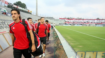 שחקני אקטובה בבלומפילד (דרור עינב) שחקני אקטובה בבלומפילד (דרור עינב)