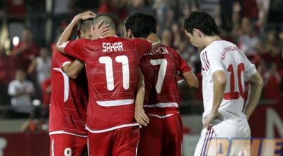 שכטר וסהר לאחר השער של האחרון (שי לוי)