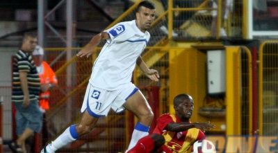 מחמוד עבאס. יפתח על הספסל של גיא עזורי (יניב גונן)