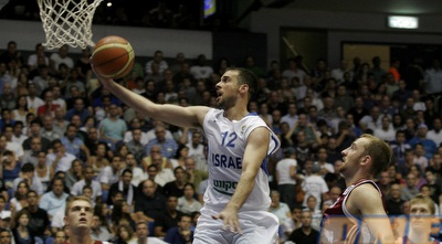 הלפרין עולה לסל (שי לוי)